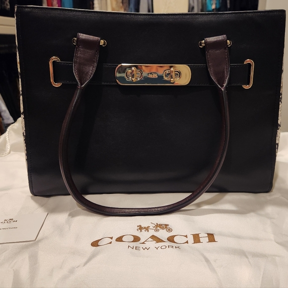 COACH handbag - Picture 3 of 9